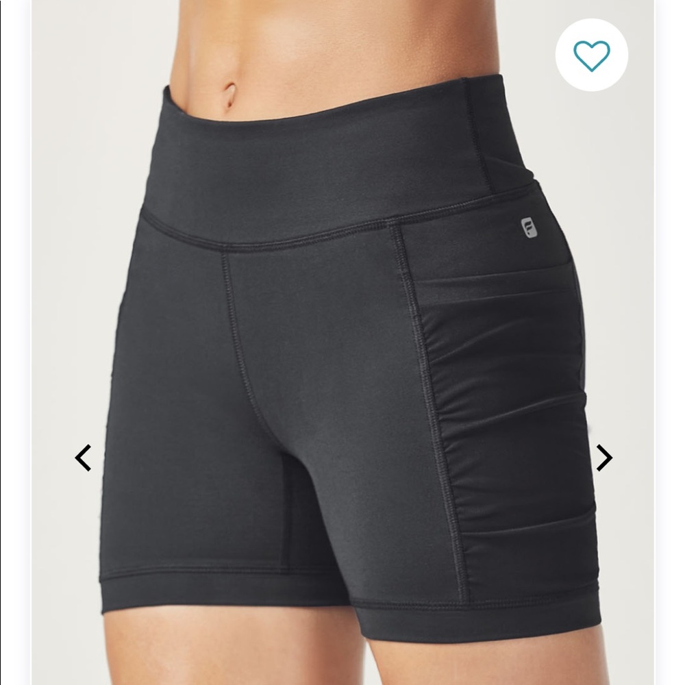 NWT Fabletics Lindy Shorts 2XL Black